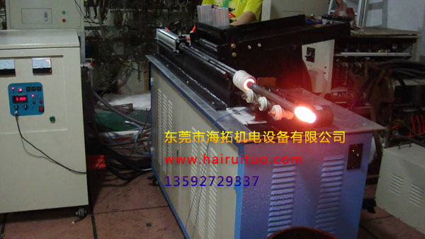 专业厂家报价 棒料蜜桃精品视频淬火炉价格多少钱?