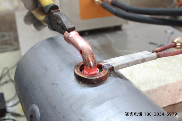 高频蜜桃精品视频压力钎焊机-焊头拆换方法
