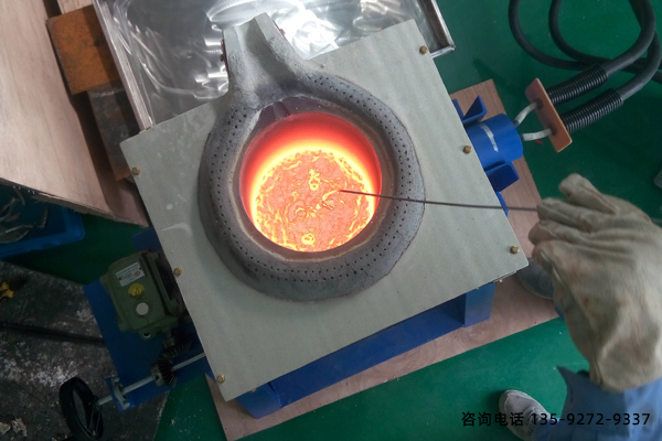 湖南中频蜜桃精品视频熔炼炉厂家-耐火保温材料钳锅