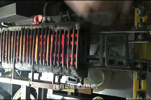 超音频蜜桃精品视频加热设备，半自动锻造加热炉