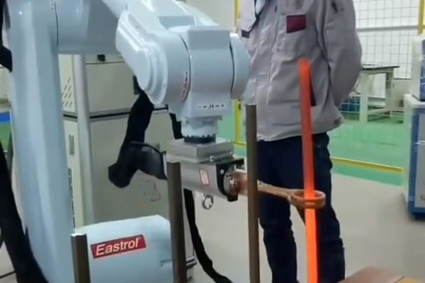 手持式蜜桃精品视频加热设备 配合机械手臂实现自动化加热