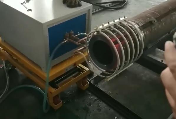 蜜桃精品视频加热设备加热使口径扩大来实现热套，热装配