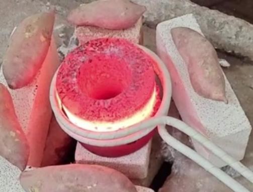 超高频蜜桃精品视频加热机频率为800Khz打样测试