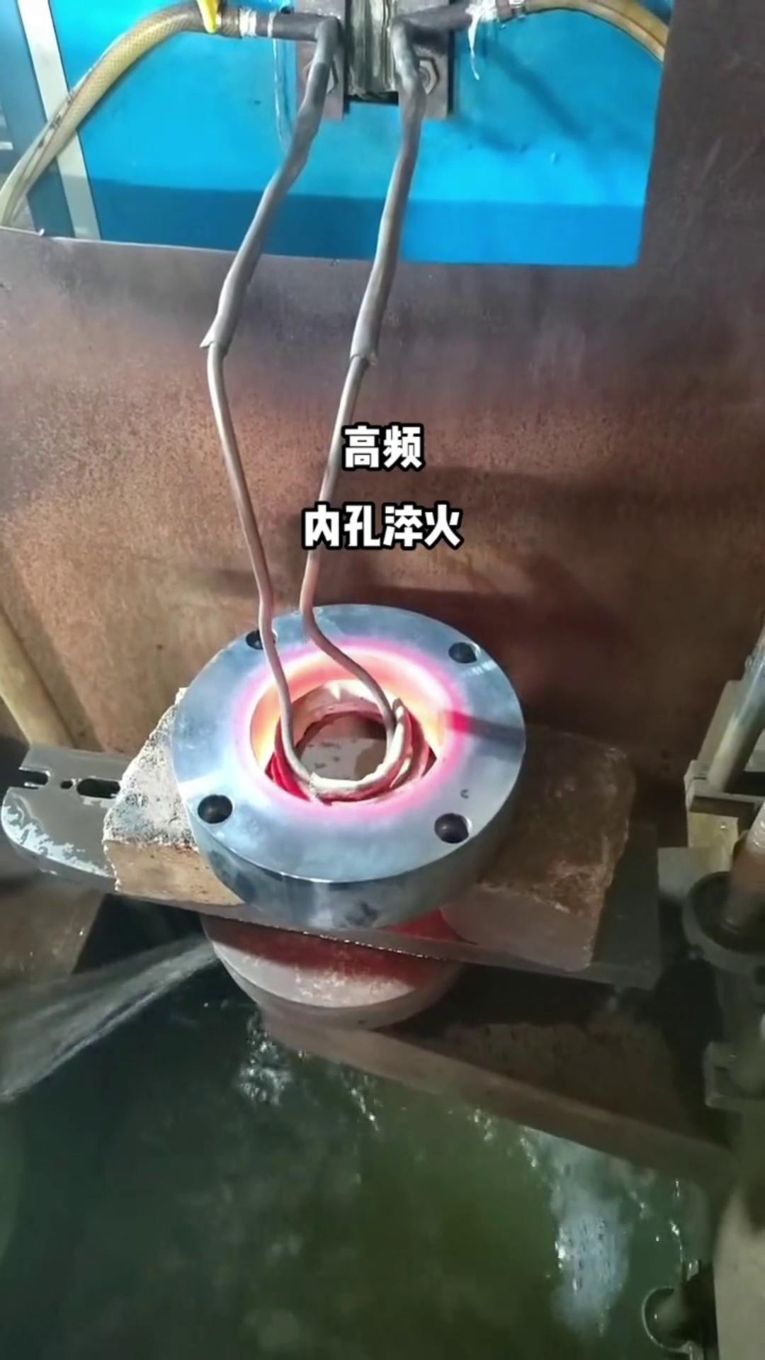高频淬火机 内孔蜜桃视频APP色版下载 可根据需要配备自动化生产线