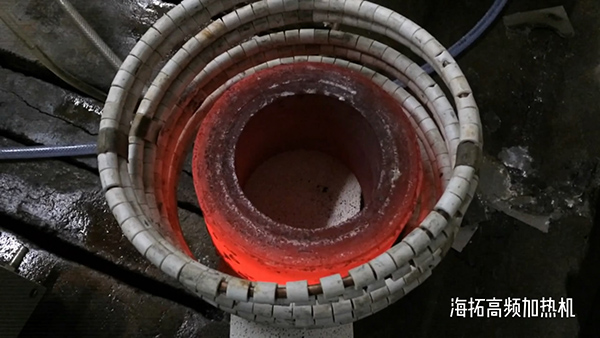高频蜜桃精品视频加热设备加热大型铁管试样