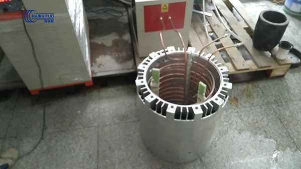 中频蜜桃精品视频加热设备对电机热套试样