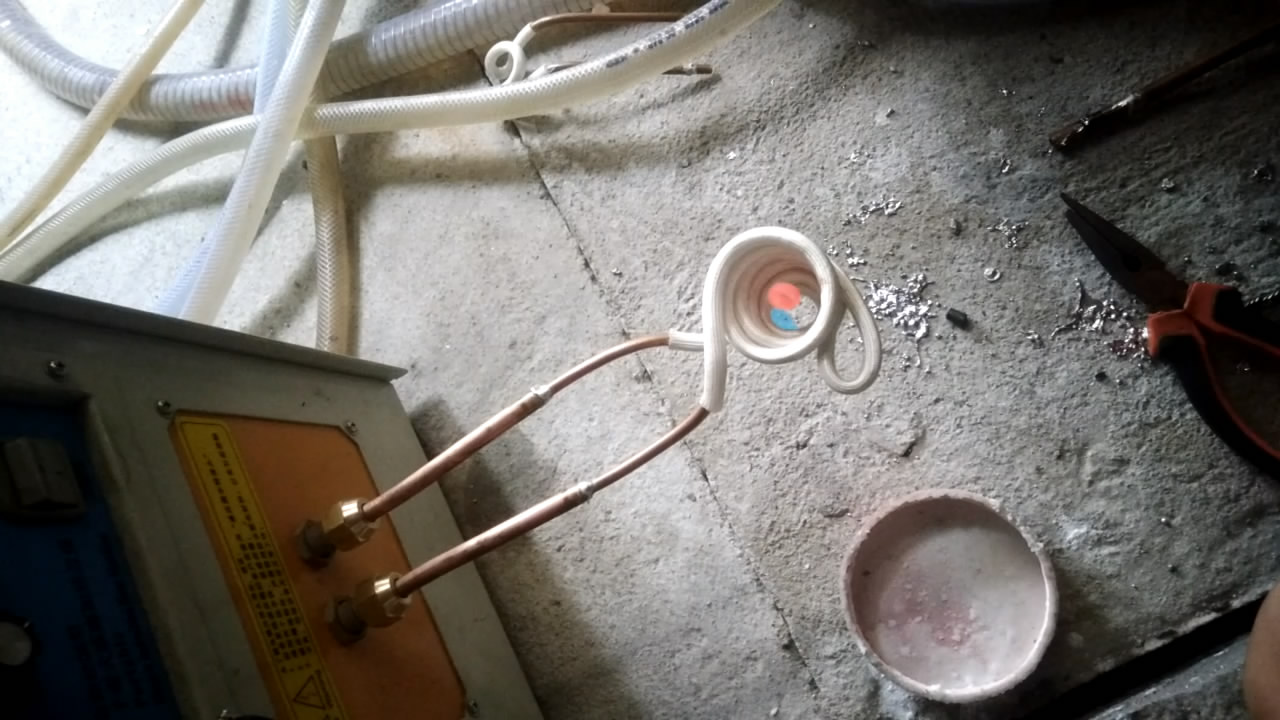 选择高频蜜桃视频APP色版下载的电流频率时，需要计算吗？
