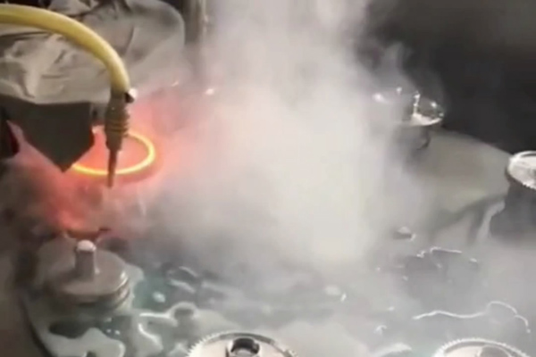 高频淬火高频蜜桃精品视频加热设备 齿轮 链轮 零件表面淬火 