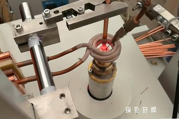  高频蜜桃精品视频钎焊机自动送焊丝 实现焊接自动化