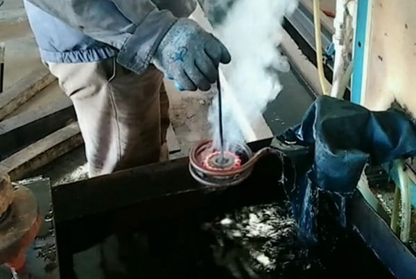 链轮齿轮蜜桃视频APP色版下载 高频淬火机床